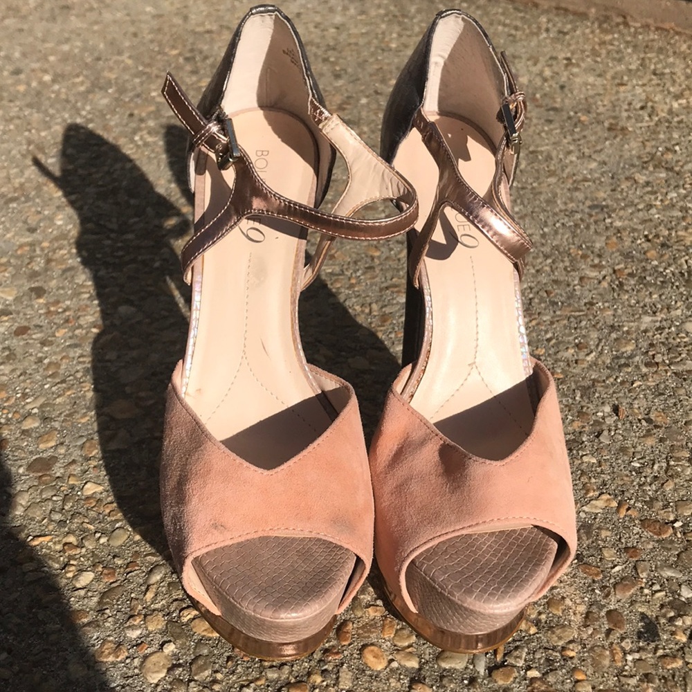 Amazing heels!!